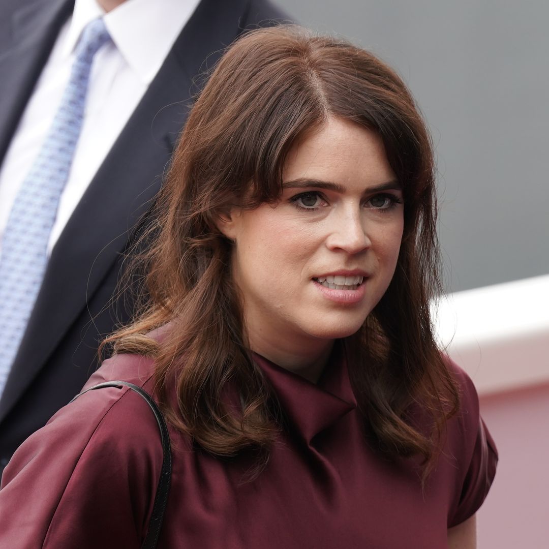 La imagen de Eugenia de York en Sicilia tras meses de ostracismo mientras su familia lidia con el caso Epstein
