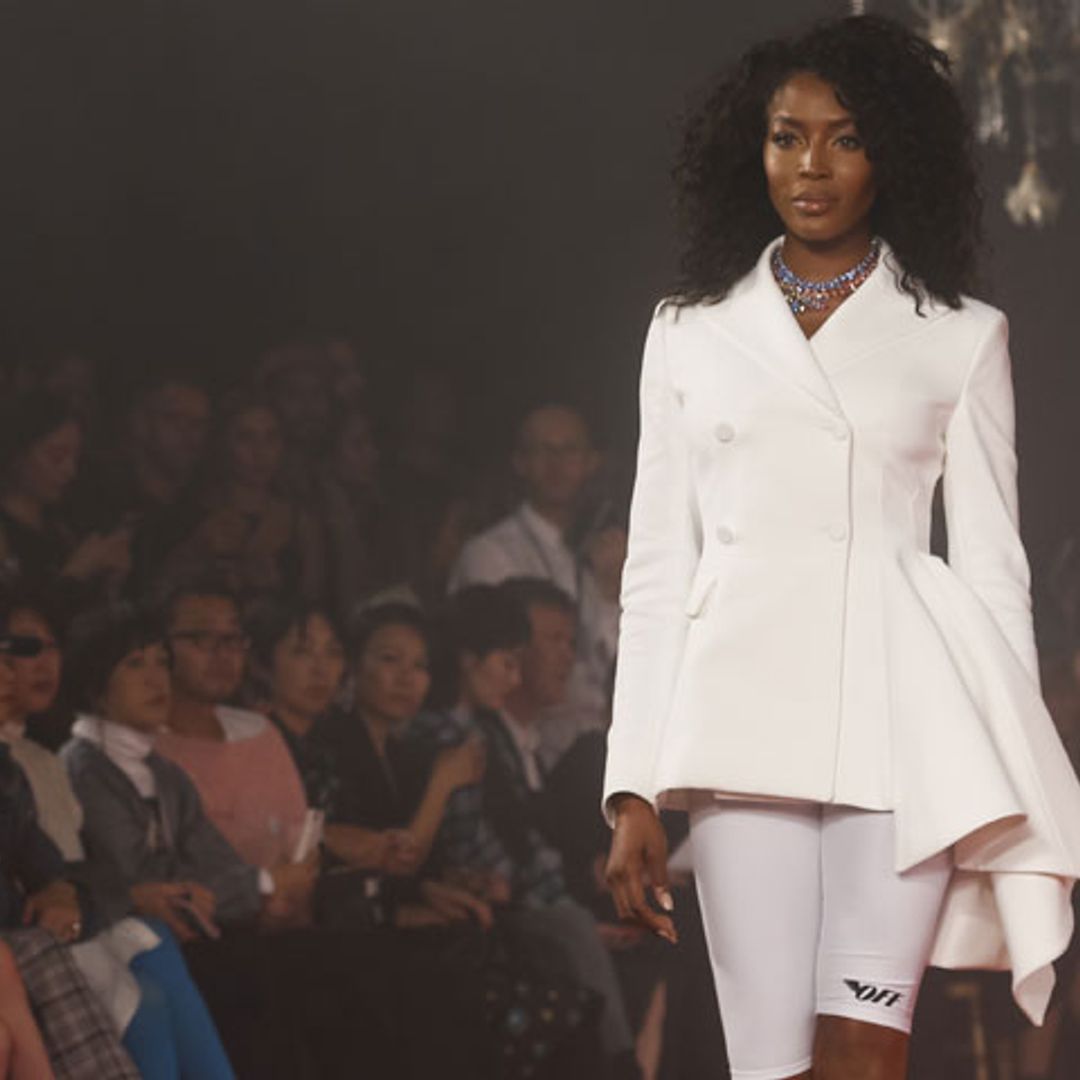 Naomi Campbell homenajea a Diana de Gales en el desfile de Off-White