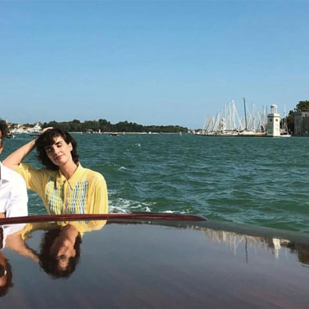Paz Vega y Orson Salazar viven la 'dolce vita' en su llegada a Venecia