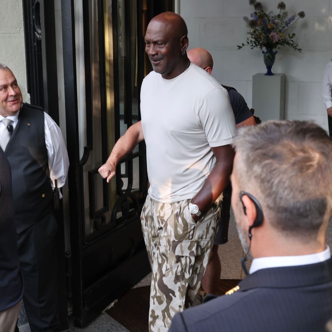 EXCLUSIVA. Michael Jordan, la gran sorpresa VIP del primer concierto de Bad Bunny en Madrid: las imágenes