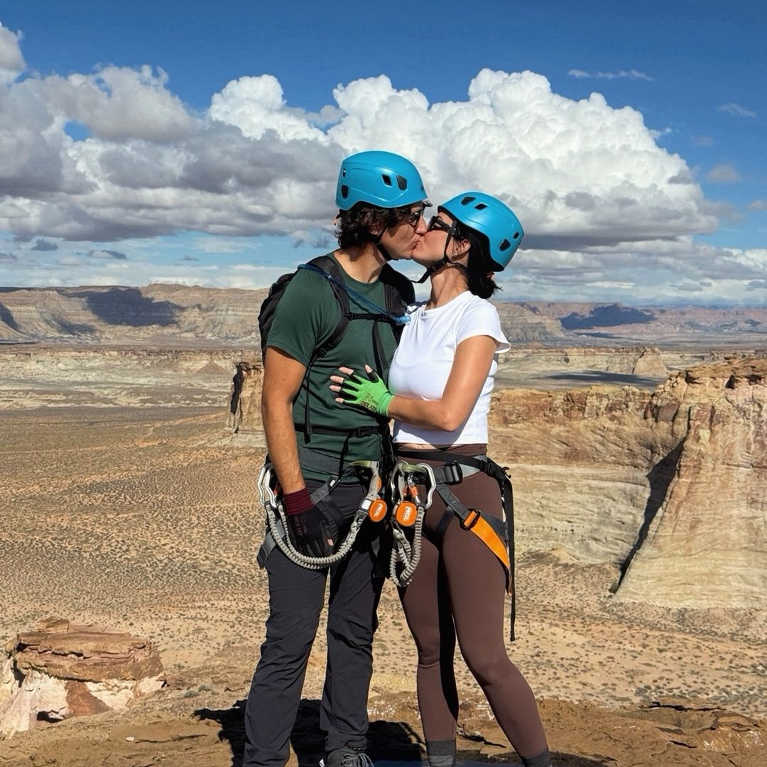 Katy Perry y Justin Trudeau, como nunca antes los habías visto: sus espectaculares imágenes escalando y en lancha