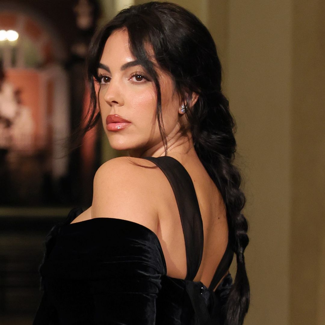 El simple gesto con el que Georgina Rodríguez nutre y devuelve el brillo a su pelo tras un evento
