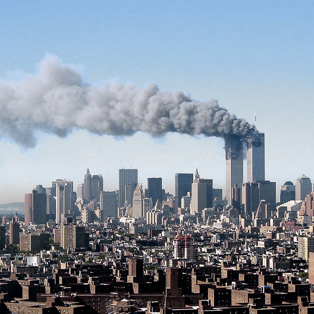 El 11 de septiembre de 2001, Estados Unidos sufrió el mayor ataque terrorista de su historia, con cuatro aviones comerciales secuestrados y cerca de 3.000 víctimas mortales