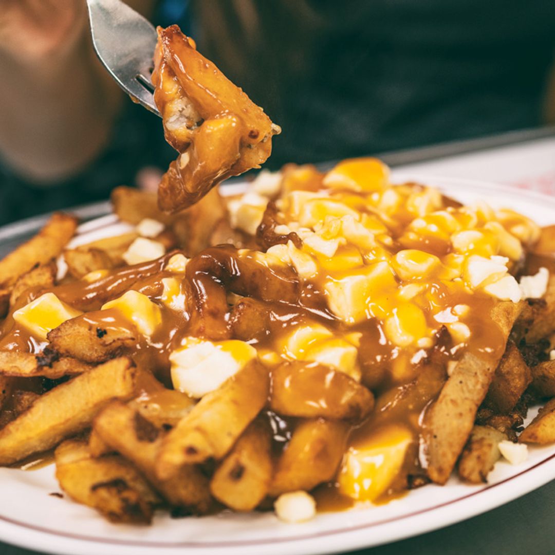 Si no conoces las ‘Patatas Poutine’... ¡serán tu nueva ‘perdición’!