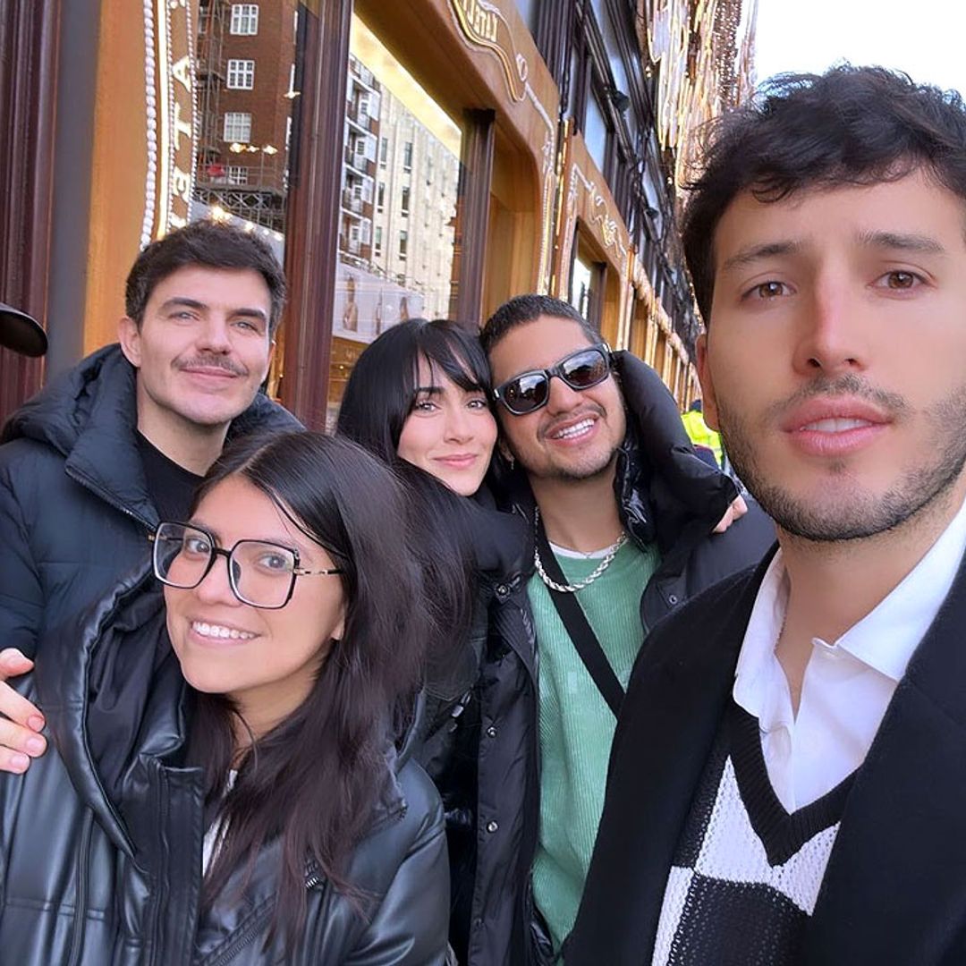 Aitana y Sebastián Yatra dan la bienvenida al 2023 viajando a Londres con amigos