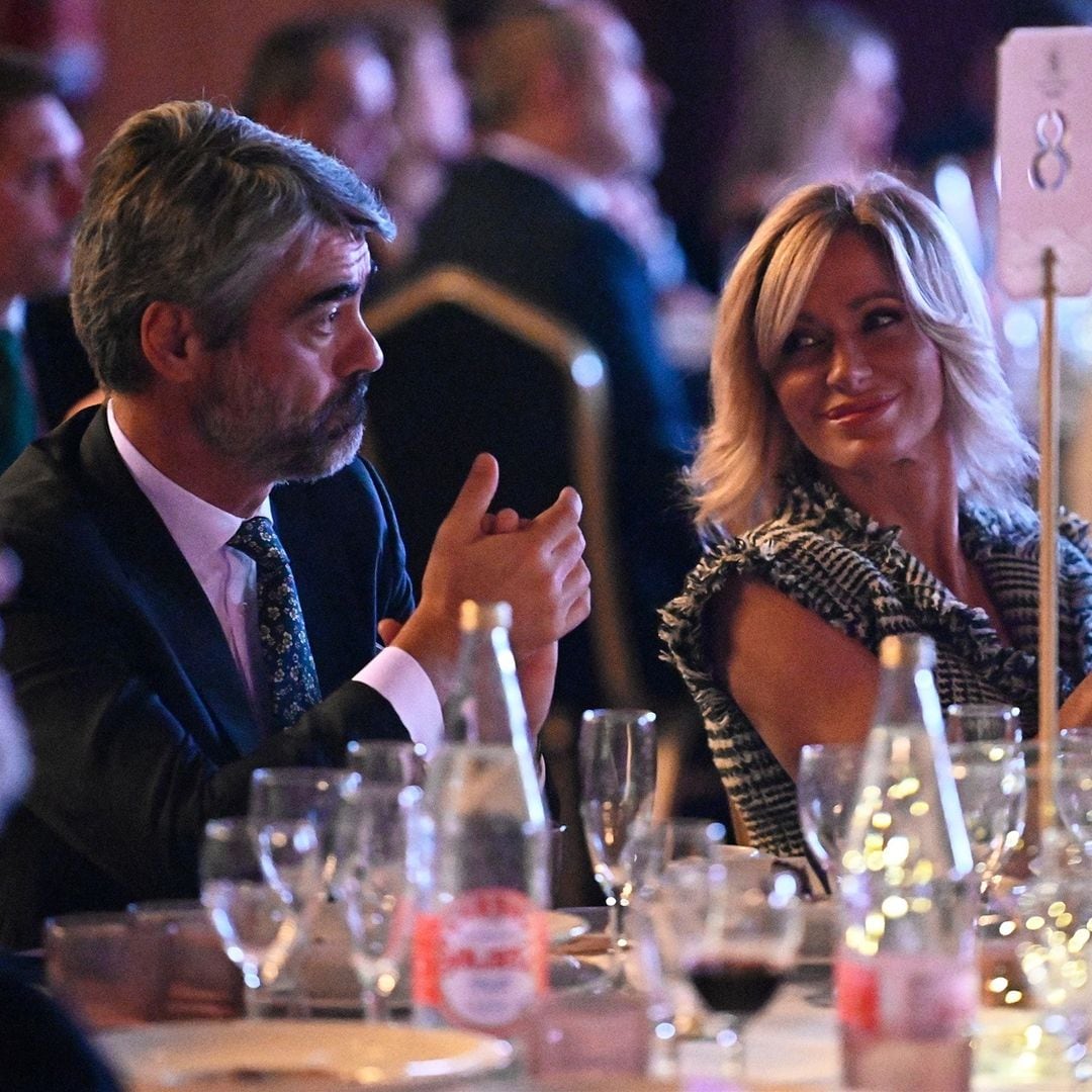 Las primeras y emocionantes palabras de Luis Enríquez, prometido de Susanna Griso, mientras ella recibe la Antena de Oro