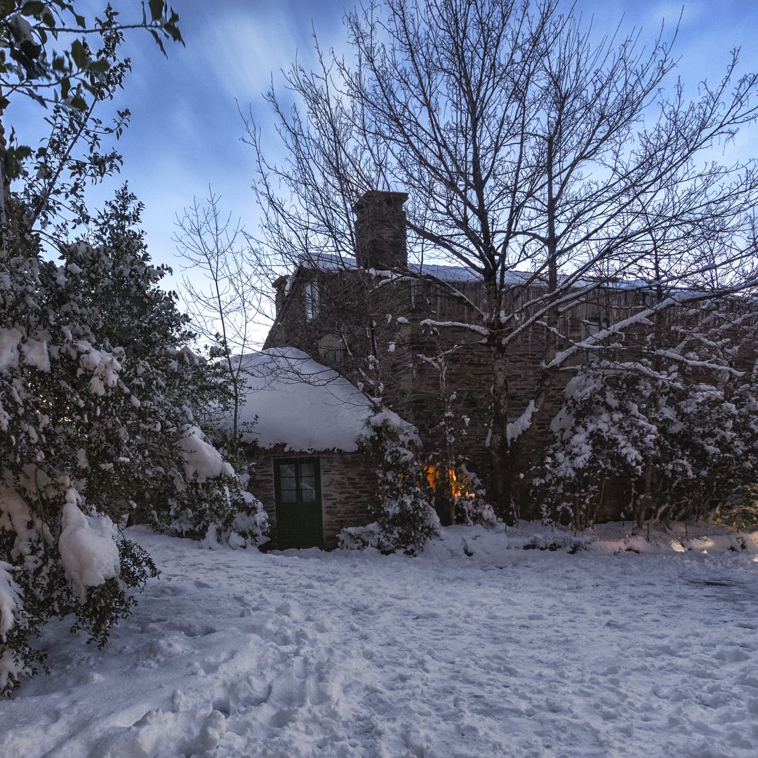O Cebreiro bajo el blanco manto de nieve, Ourense