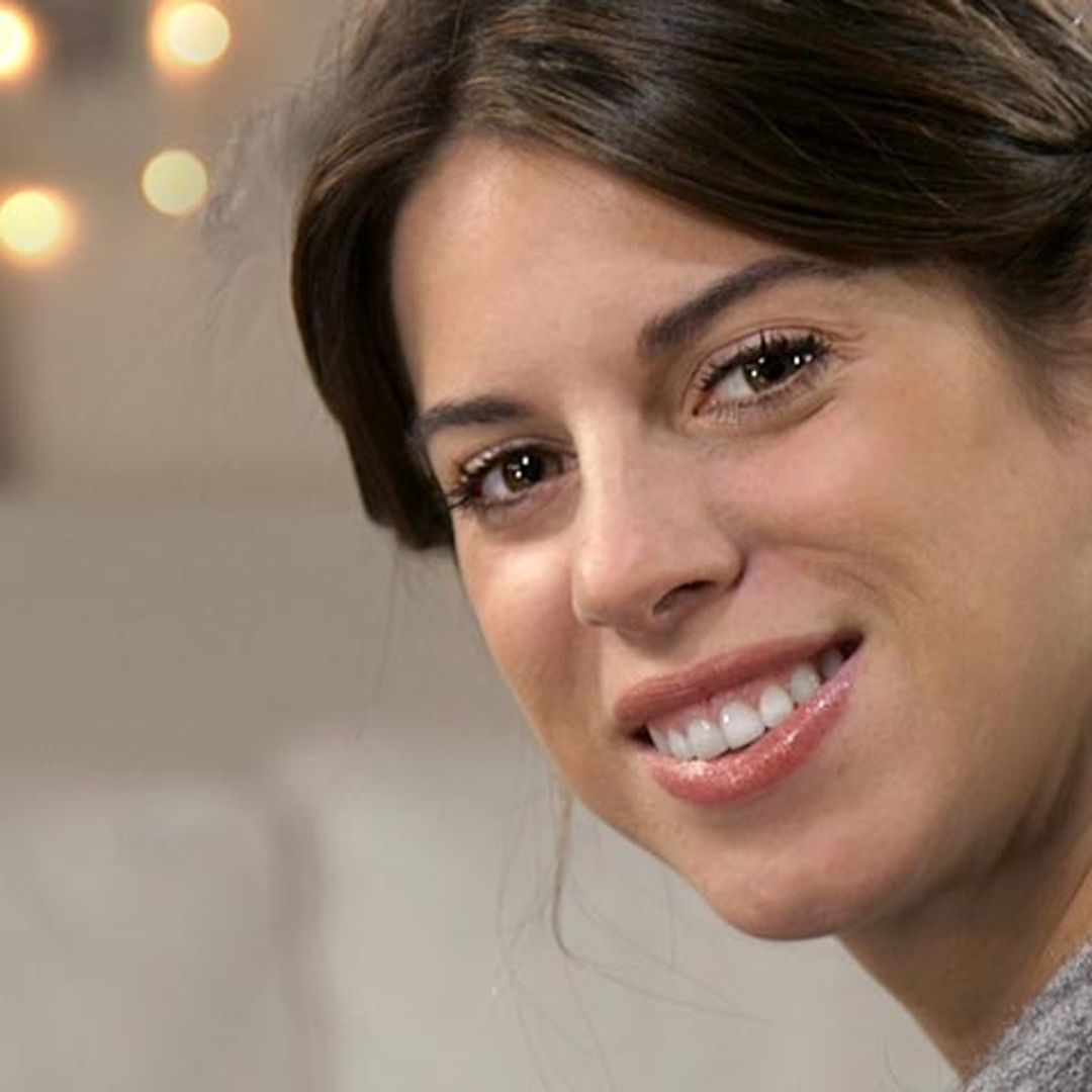 ¿Tienes media melena? Aprende a sacarle partido con una coleta