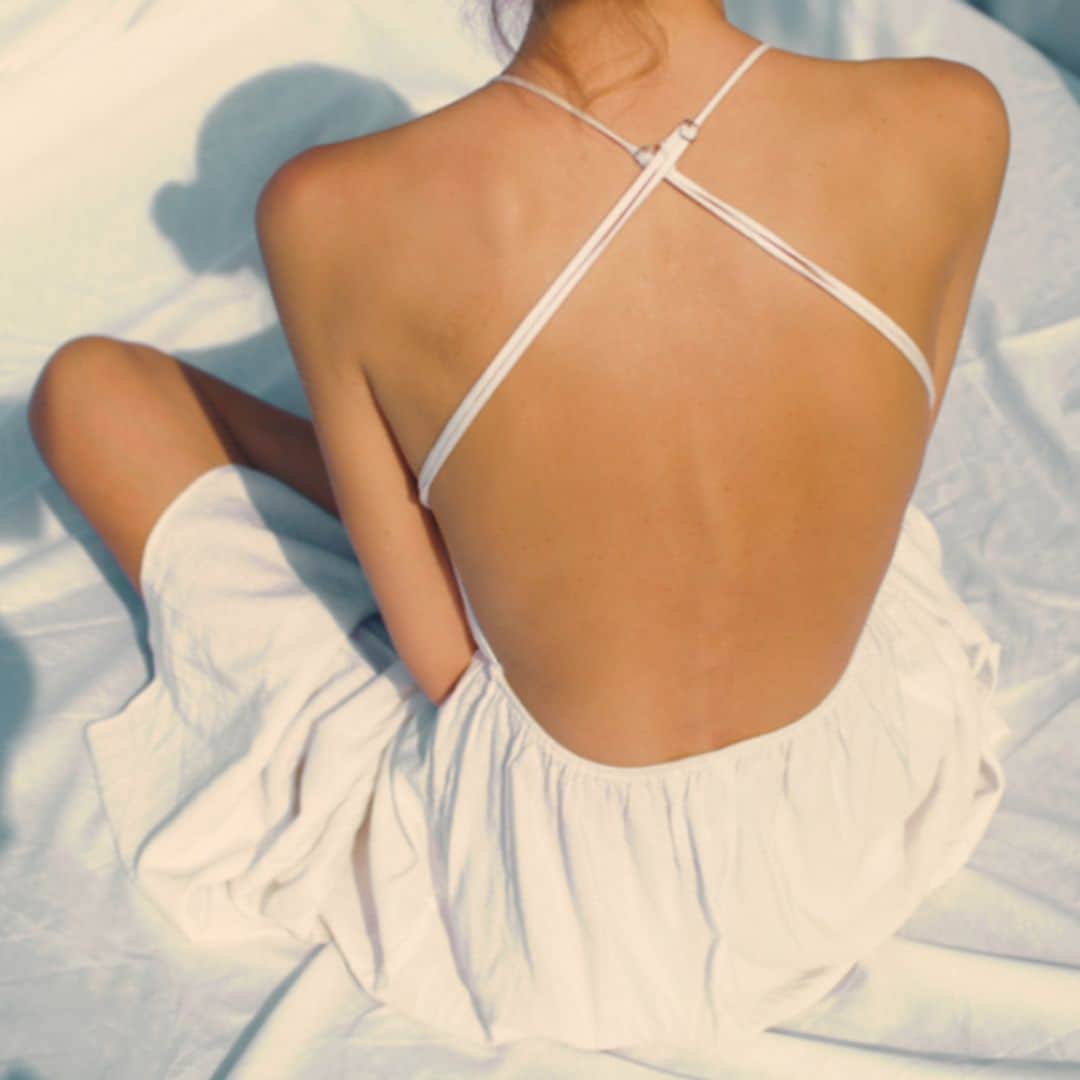 Hazte con los vestidos blancos más bonitos del verano