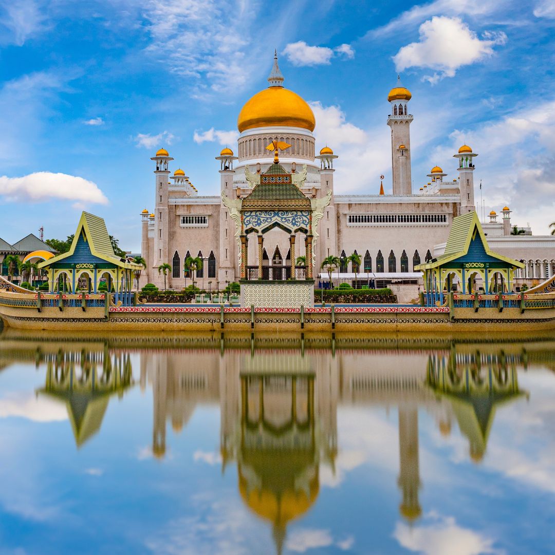 Mezquita Omar Ali Saifuddien, Brunei