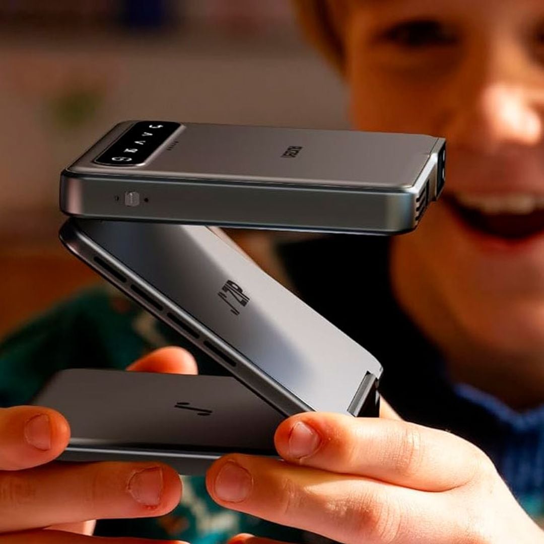 Del tamaño de un smartphone: los proyectores que cambian la forma de ver películas donde quieras