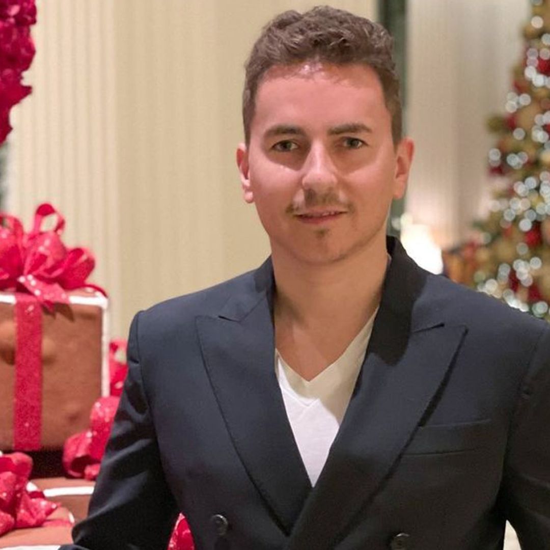Jorge Lorenzo se convierte por una noche... ¡en James Bond!