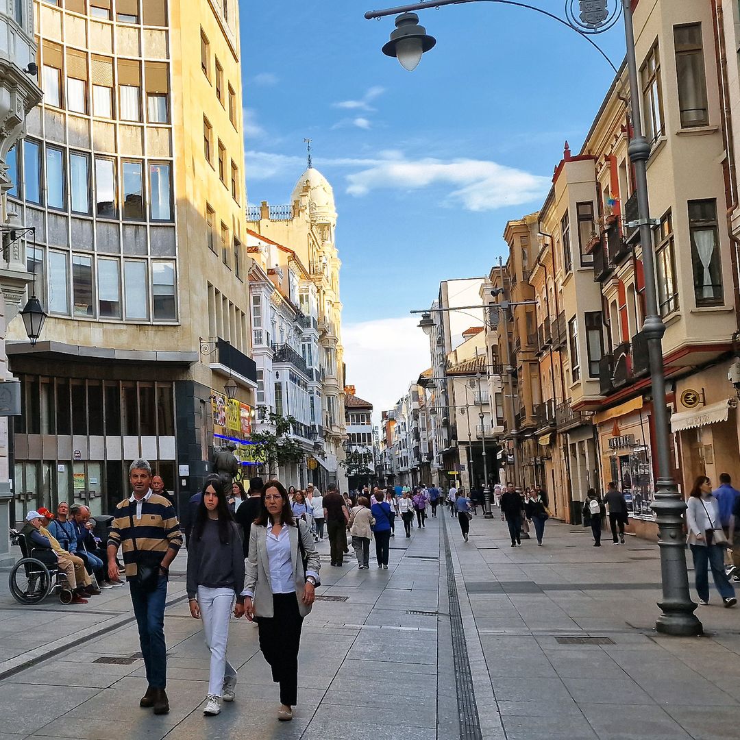 Palencia. Calle Mayor.