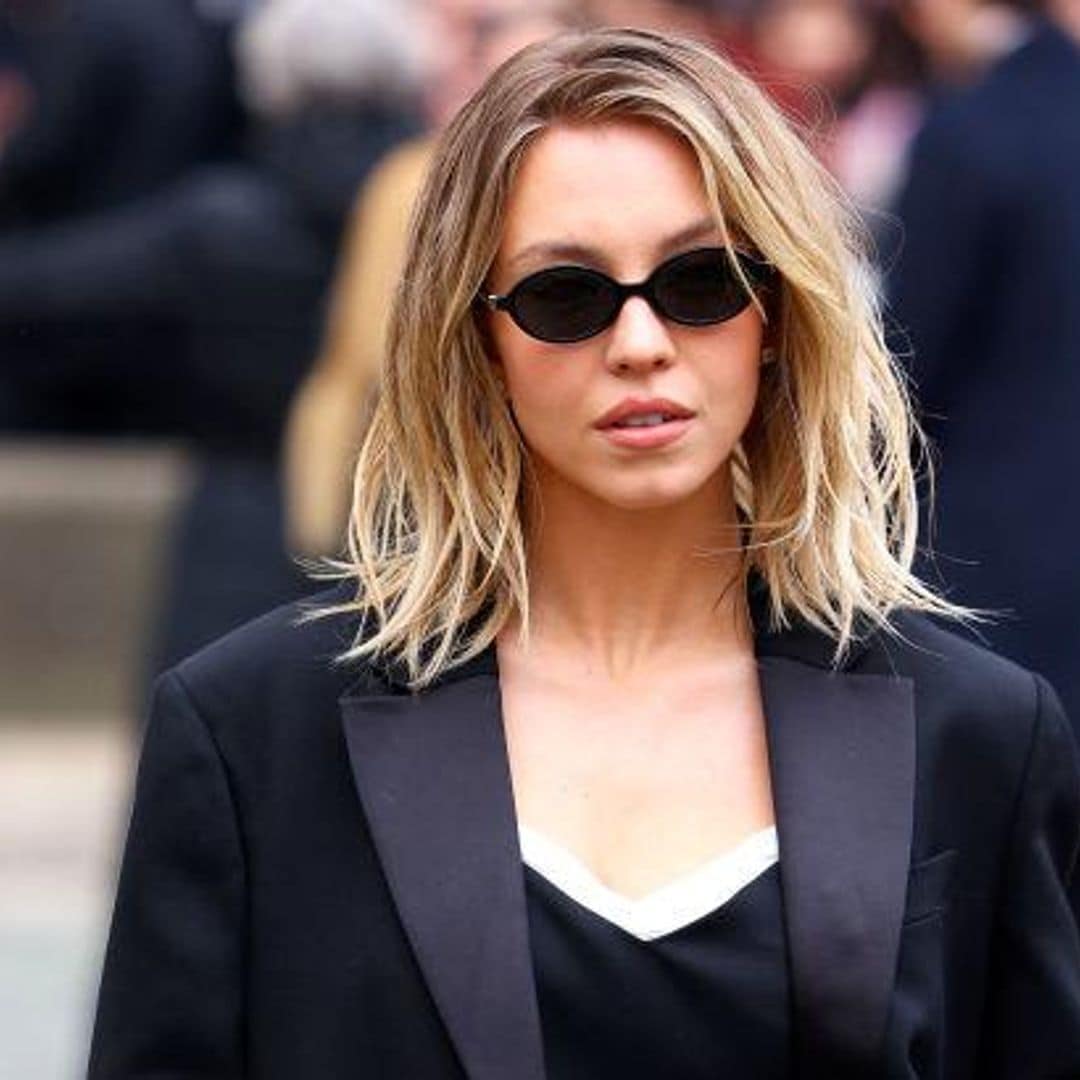 Sydney Sweeney cambia su larga cabellera por un ‘bob’ muy ‘chic’ al hombro