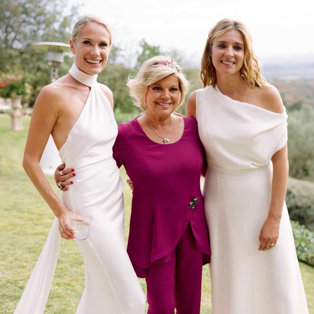 Las novias junto a Terelu