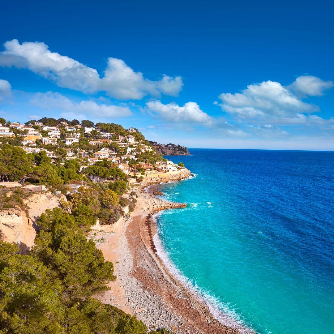Playas junto al pueblo de Benissa, Alicante