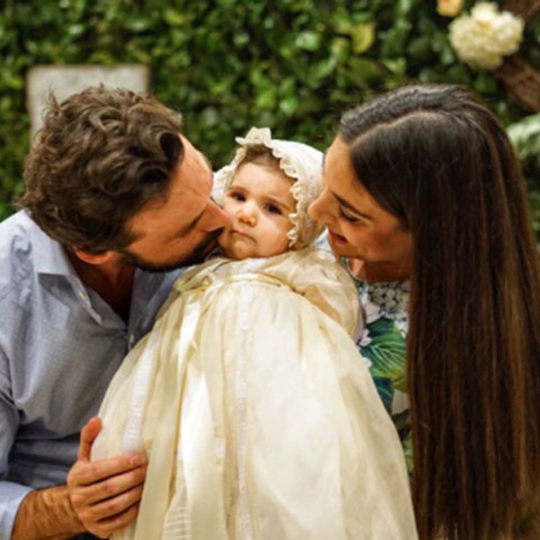 Ana Brenda Contreras posa con su ahijada, María Emilia, al más puro estilo Beyoncé con Blue Ivy
