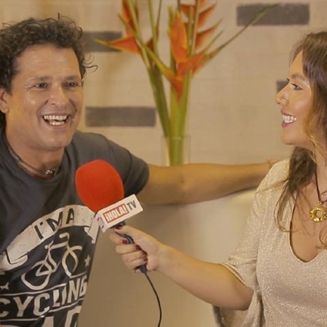 Carlos Vives cuenta a ¡HOLA! TV cómo él y Shakira han creado el ‘efecto bicicleta’