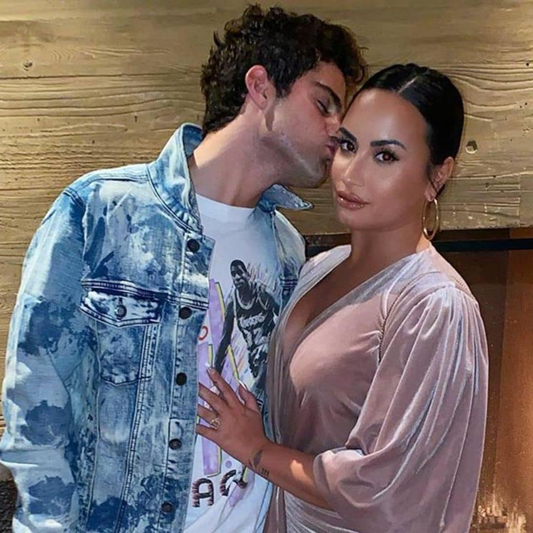Max Ehrich no quiere oír hablar a los fans de su prometida Demi Lovato