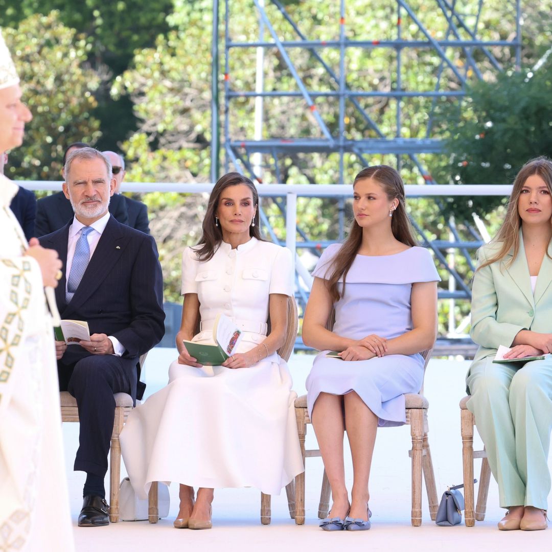 De los "¡Viva el Rey!" a la procesión histórica: el minuto a minuto de la multitudinaria misa del Papa León XIV en Cibeles