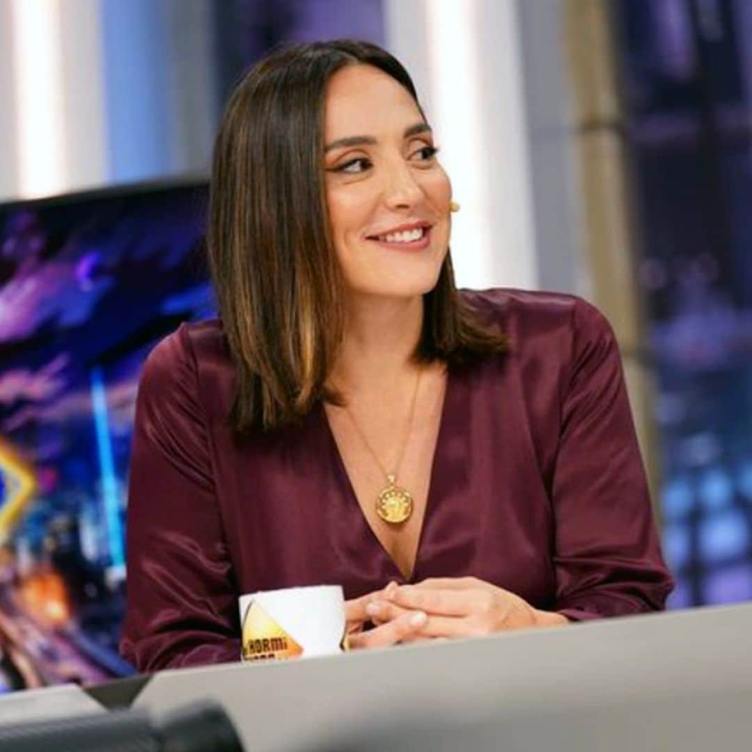 El nuevo vestido 'wrap' de Tamara Falcó, un look de invitada perfecta para bodas de invierno