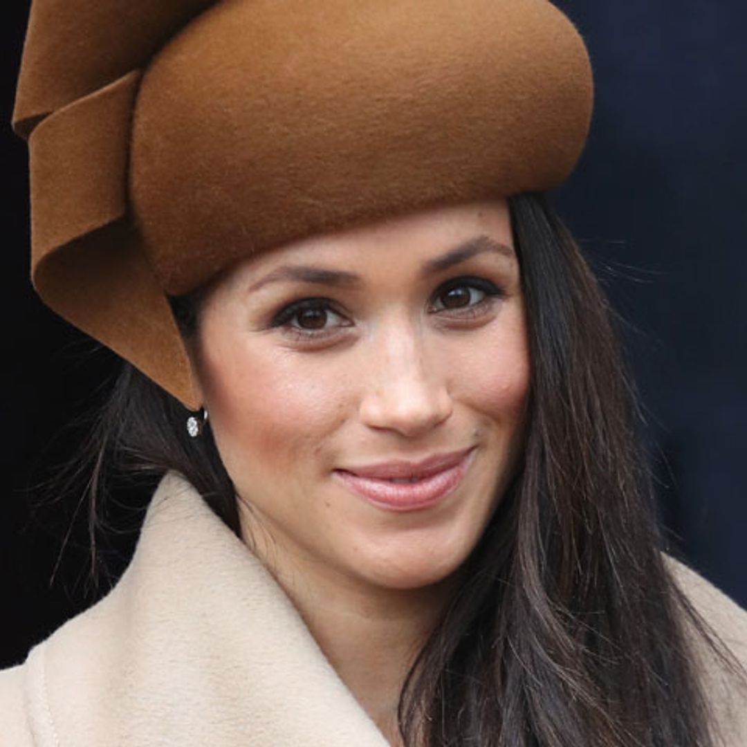 Meghan Markle debuta con Philip Treacy, el sombrerero de la Duquesa de Cambridge