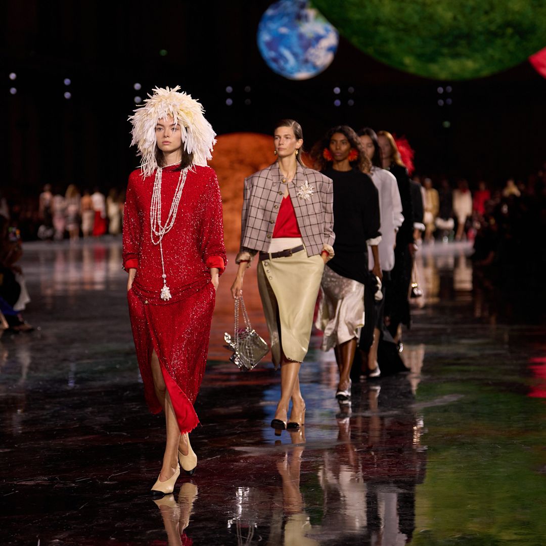 Fuera de este mundo: Así es el nuevo Chanel de Matthieu Blazy