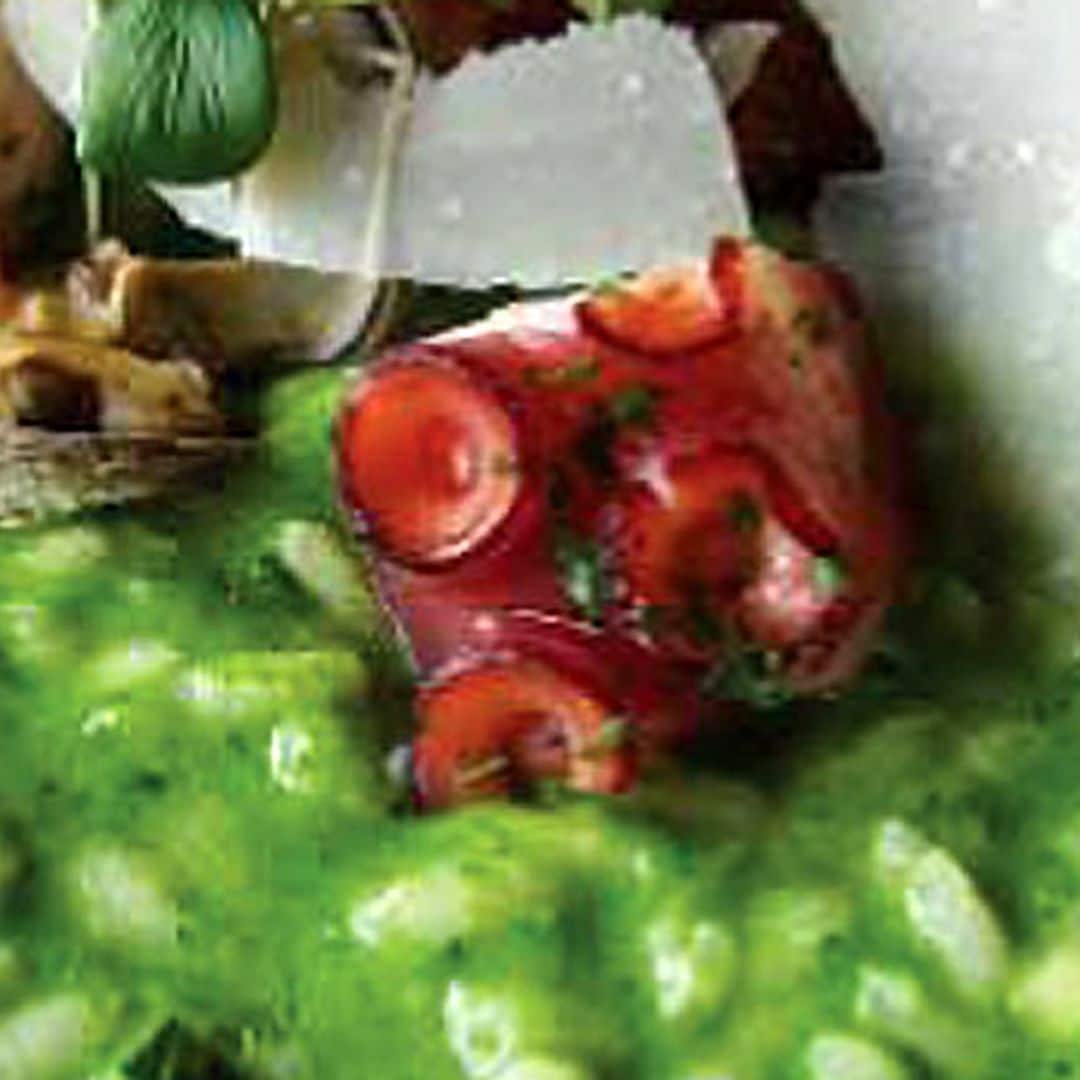 Arroz verde con pulpo y almejas