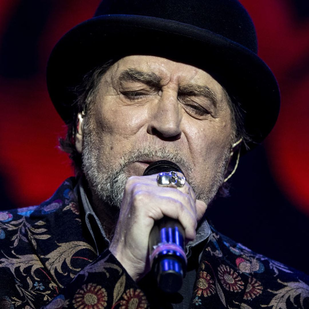 Joaquín Sabina, trasladado al hospital tras caerse del escenario: 'Me he dado un golpe muy fuerte'