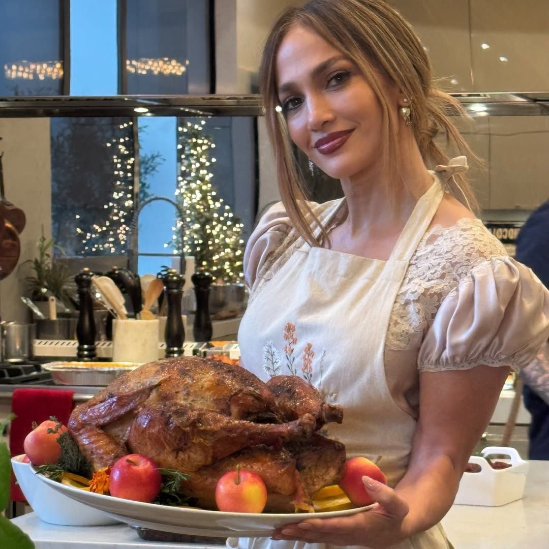 Jennifer Lopez celebra Thanksgiving preparando la cena junto a su hija, Emme