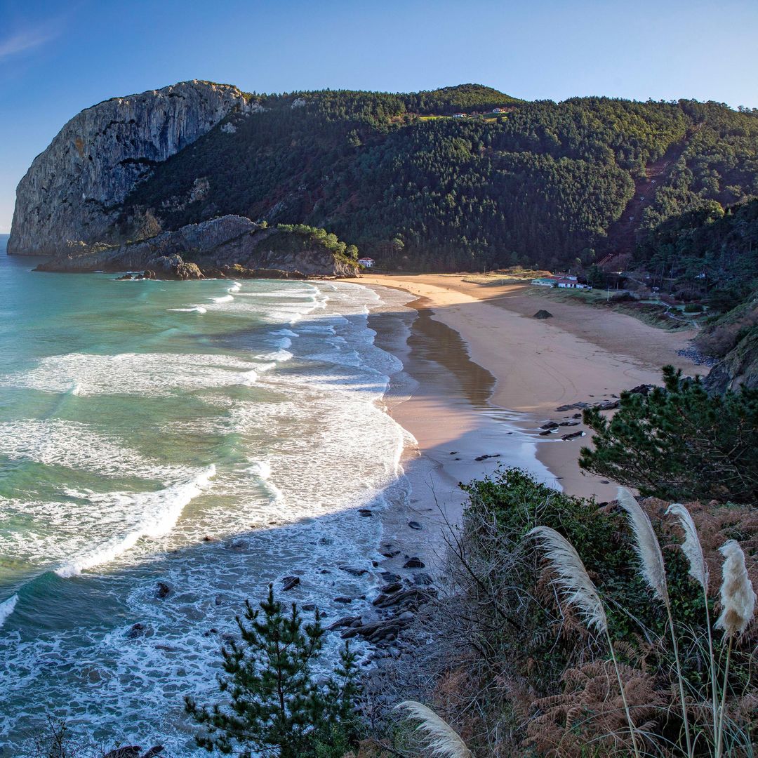 Estas son las 12 mejores playas frente al mar Cantábrico