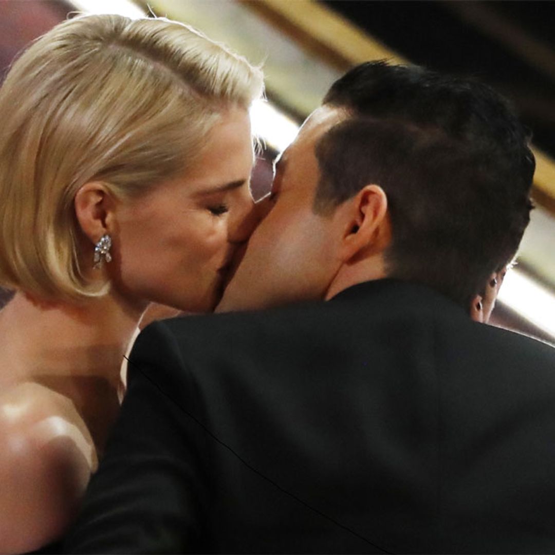 El romántico mensaje de Rami Malek a su novia Lucy Boynton al recoger el Oscar: 'Has capturado mi corazón'