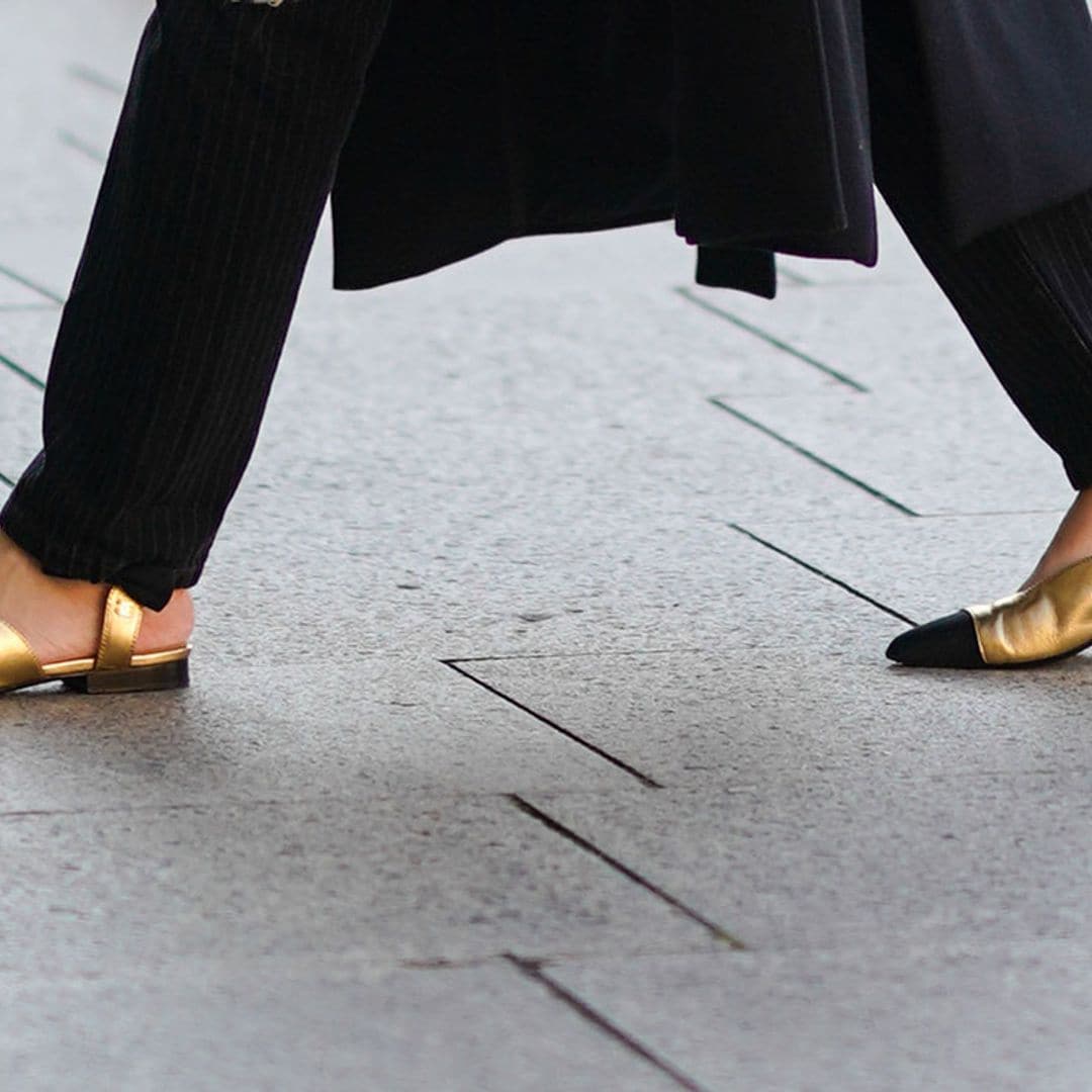 Zapatos (sin tacón) que estilizan y se convierten en el flechazo de la temporada
