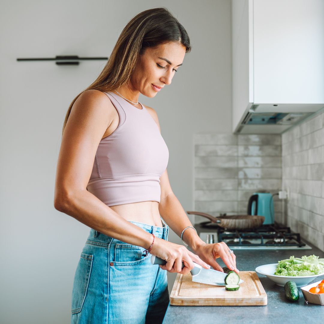 Así se adelgaza sin pasar hambre: el método sostenible de Laura Salud para activar el metabolismo y ganar energía