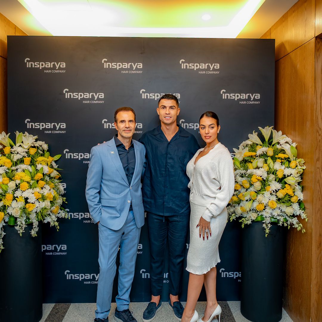 Cristiano Ronaldo y Georgina con el de la clínica Insparya