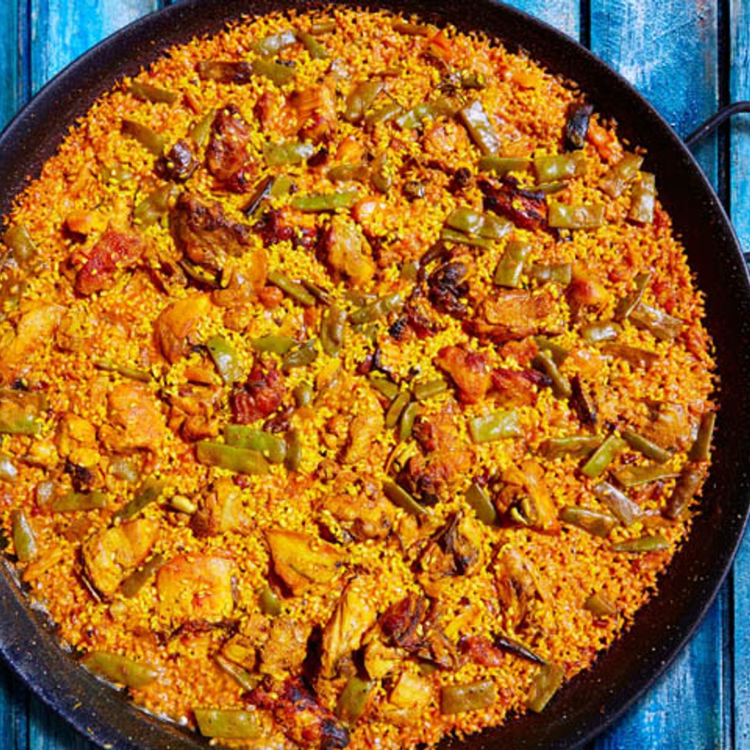 Paella con pavo y verduras