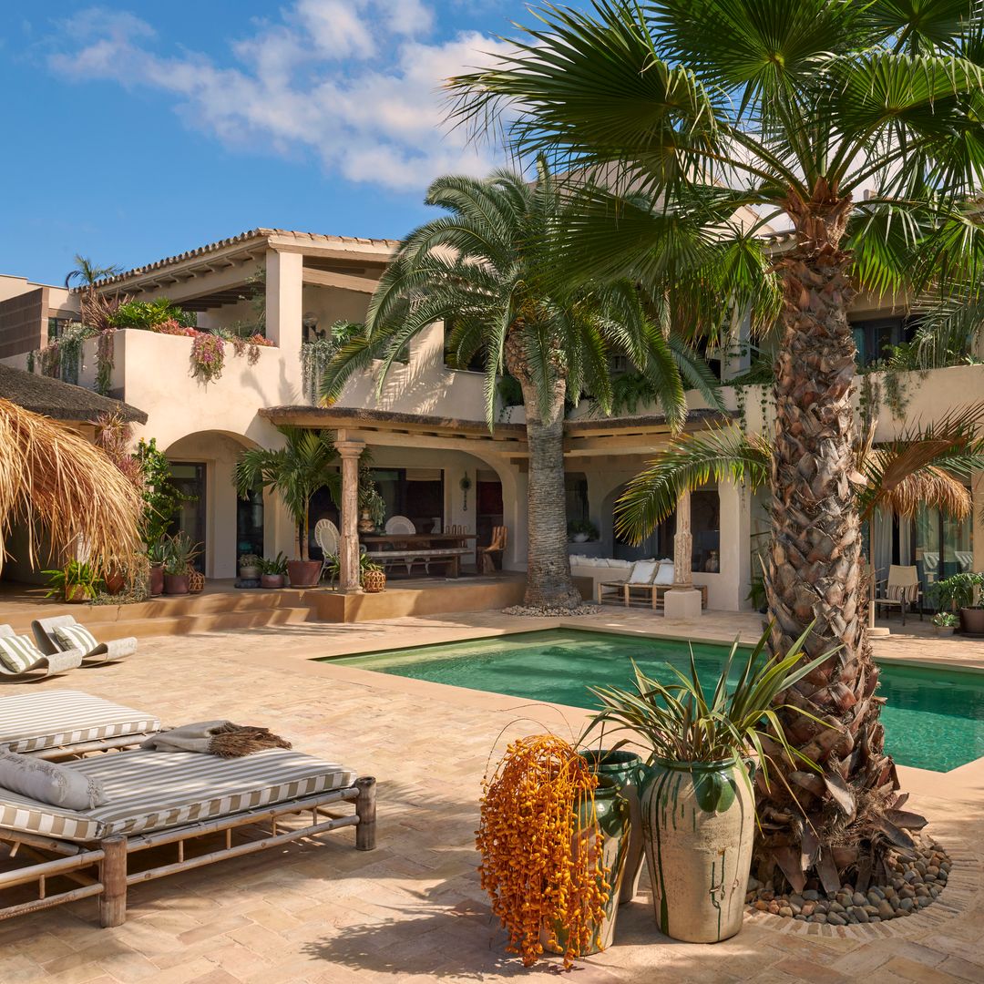 Estilo y exclusividad en Marbella: así es esta espectacular villa firmada por la interiorista de la realeza holandesa