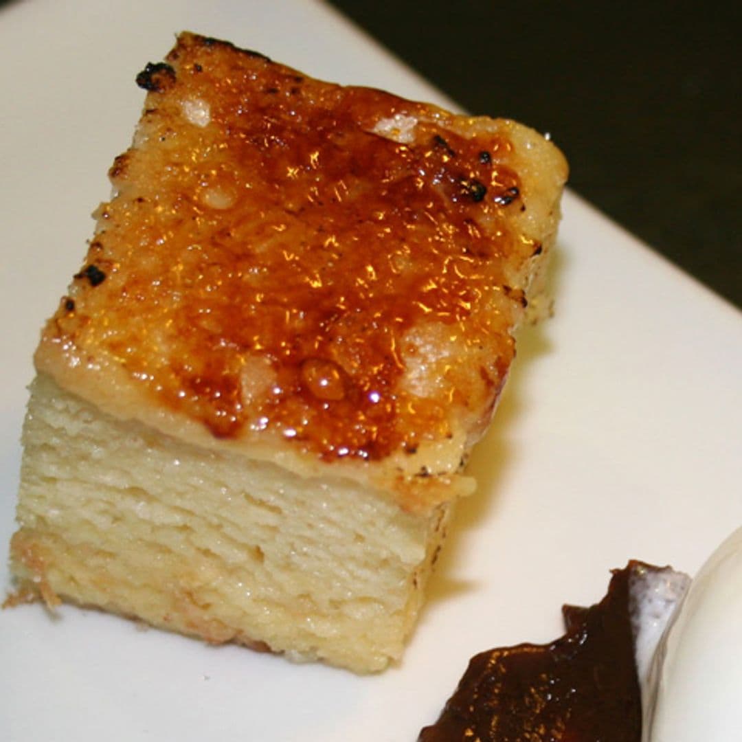 Torrija 'brioche' con helado de vainilla