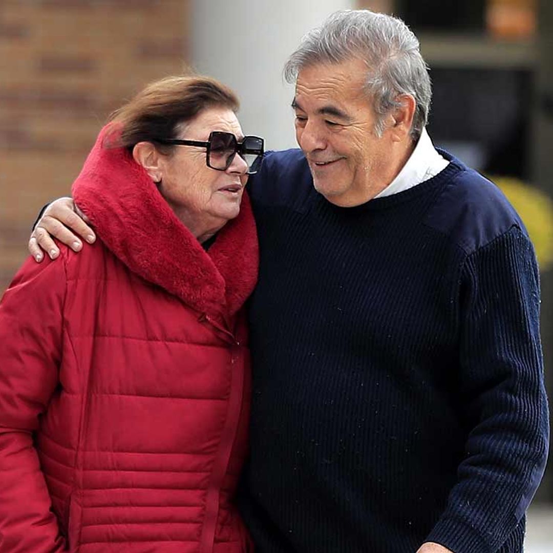 Teresa y Benito Rabal, desolados en el último adiós a su madre Asunción Balaguer
