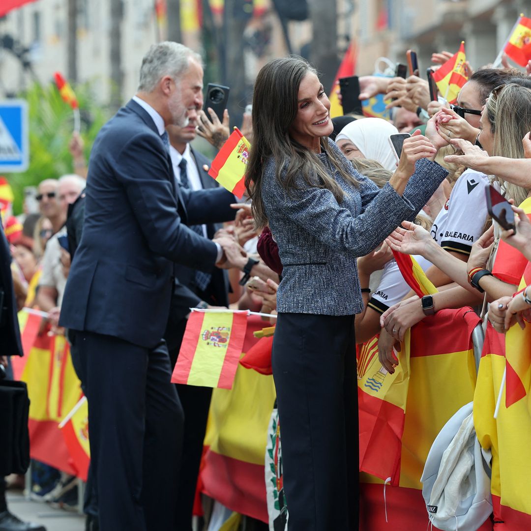 Así es la cocina del Parador donde almuerzan hoy los reyes Felipe y Letizia: desde arroz caldoso a la marinera hasta tajín de pollo a la moruna