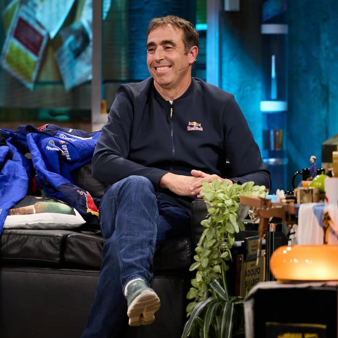 La lección de vida del piloto Nani Roma en prime time: de su cáncer de vejiga a la lesión medular de su hijo