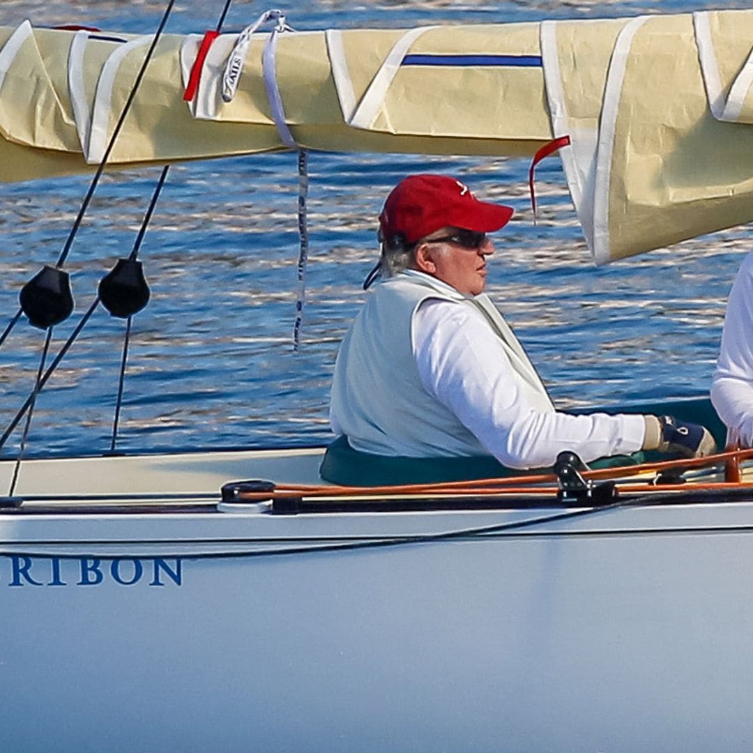 El rey Juan Carlos no regresará a España el próximo fin de semana