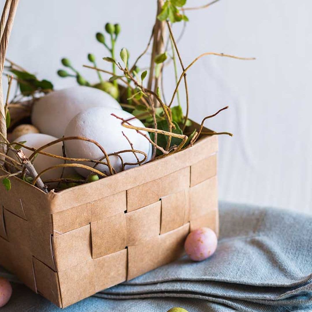 ¿Acumulas bolsas de papel? ¡Recíclalas fabricando una cesta con tus propias manos!