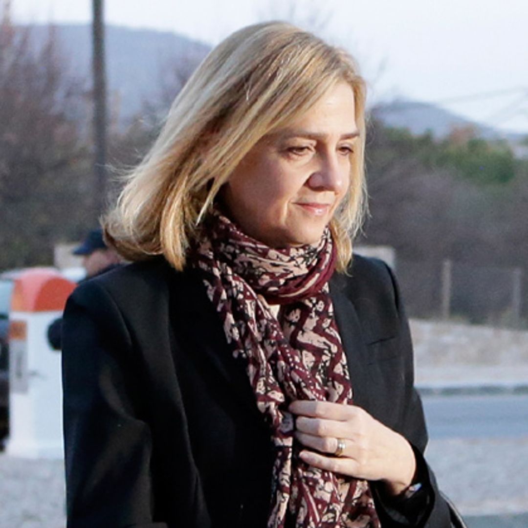 La infanta Cristina deja temporalmente su trabajo en la Caixa