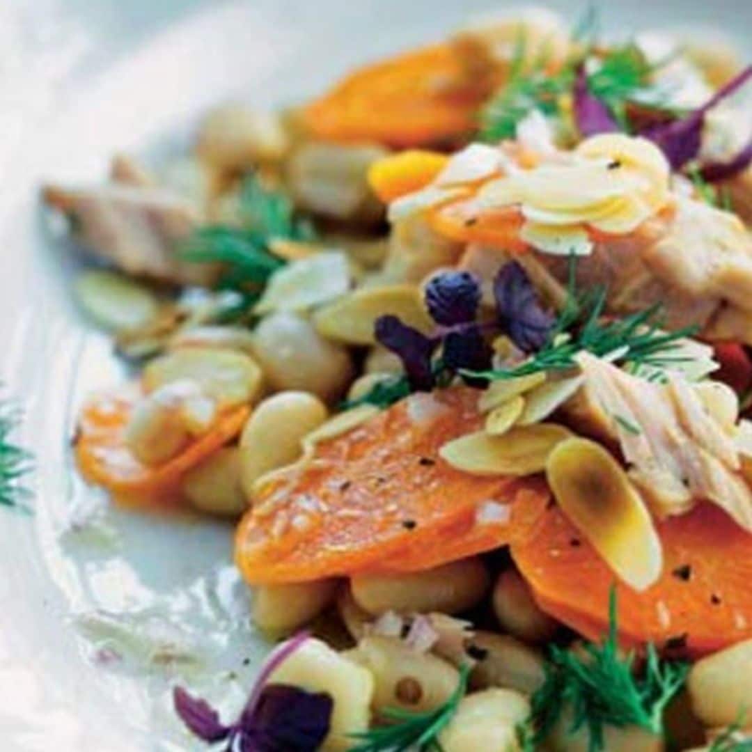 Ensalada de alubias con atún y almendras