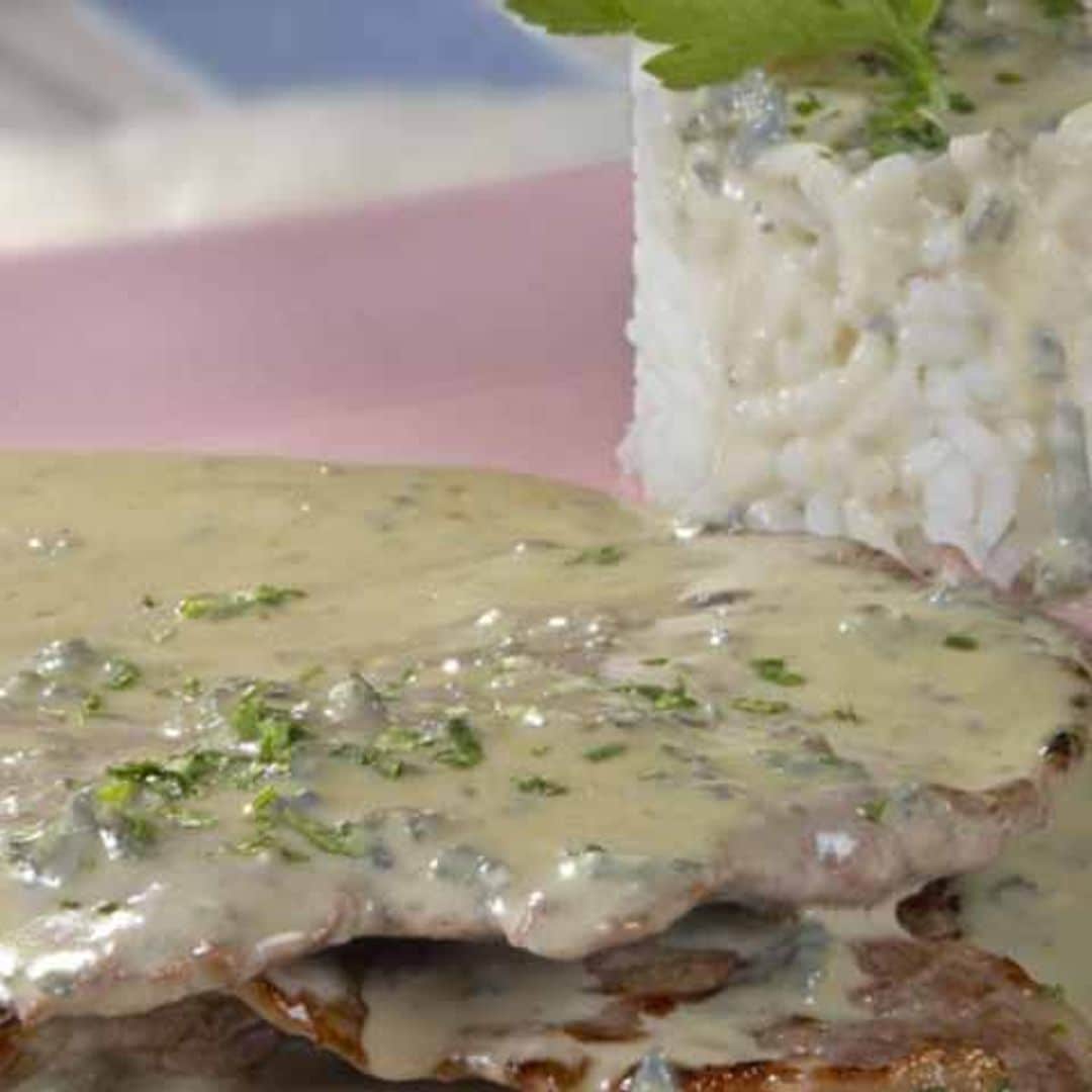 Escalopines de ternera con salsa de Cabrales