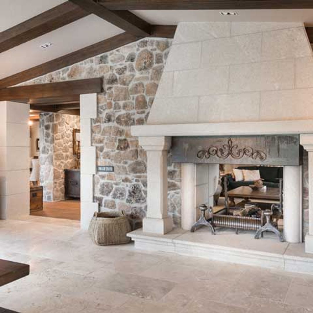 Una casa montañesa que actualiza (y moderniza) el estilo rústico
