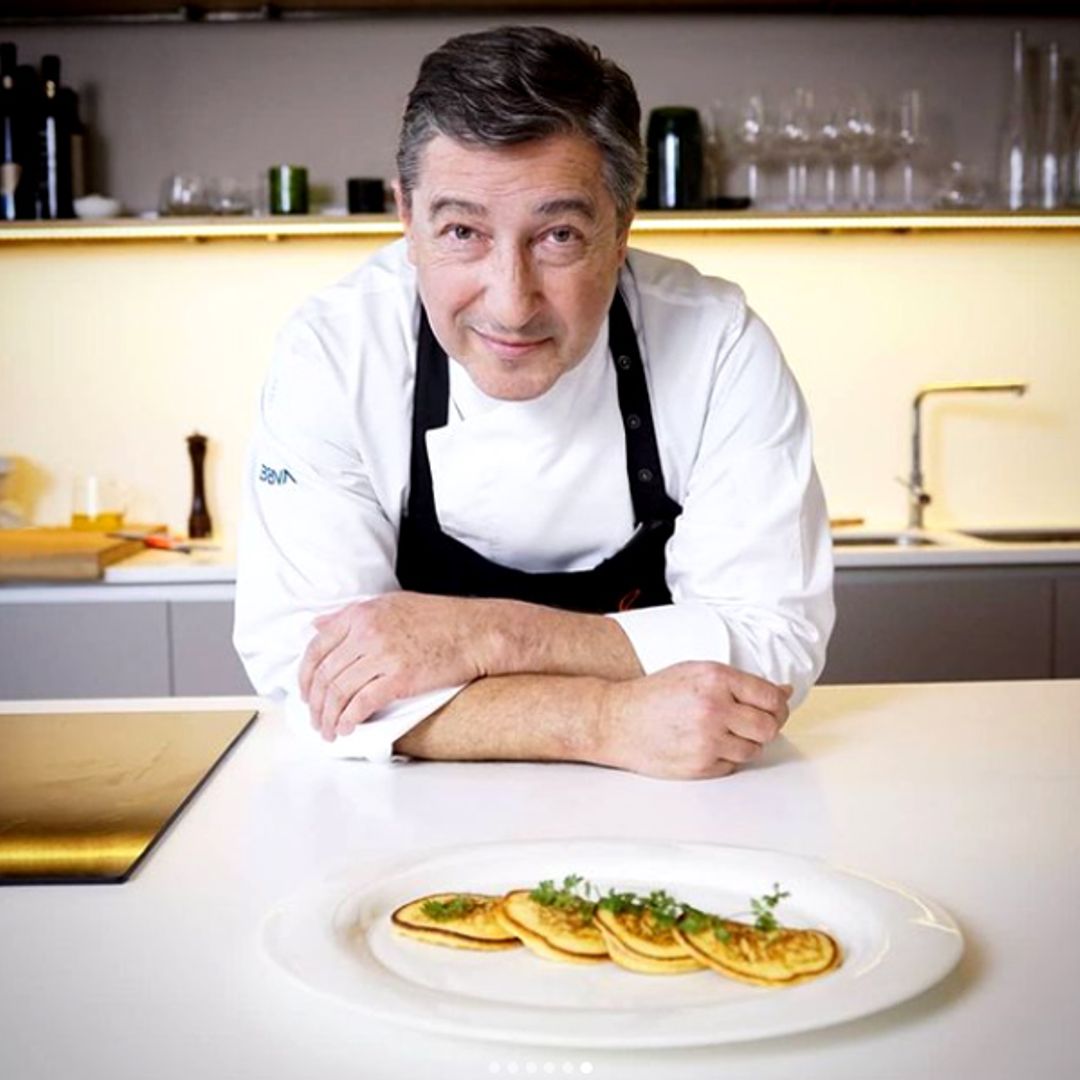 Tiene tres estrellas Michelin y su restaurante fue dos veces el mejor del mundo: hoy cocinará para los Reyes y Macron en el Palacio Real