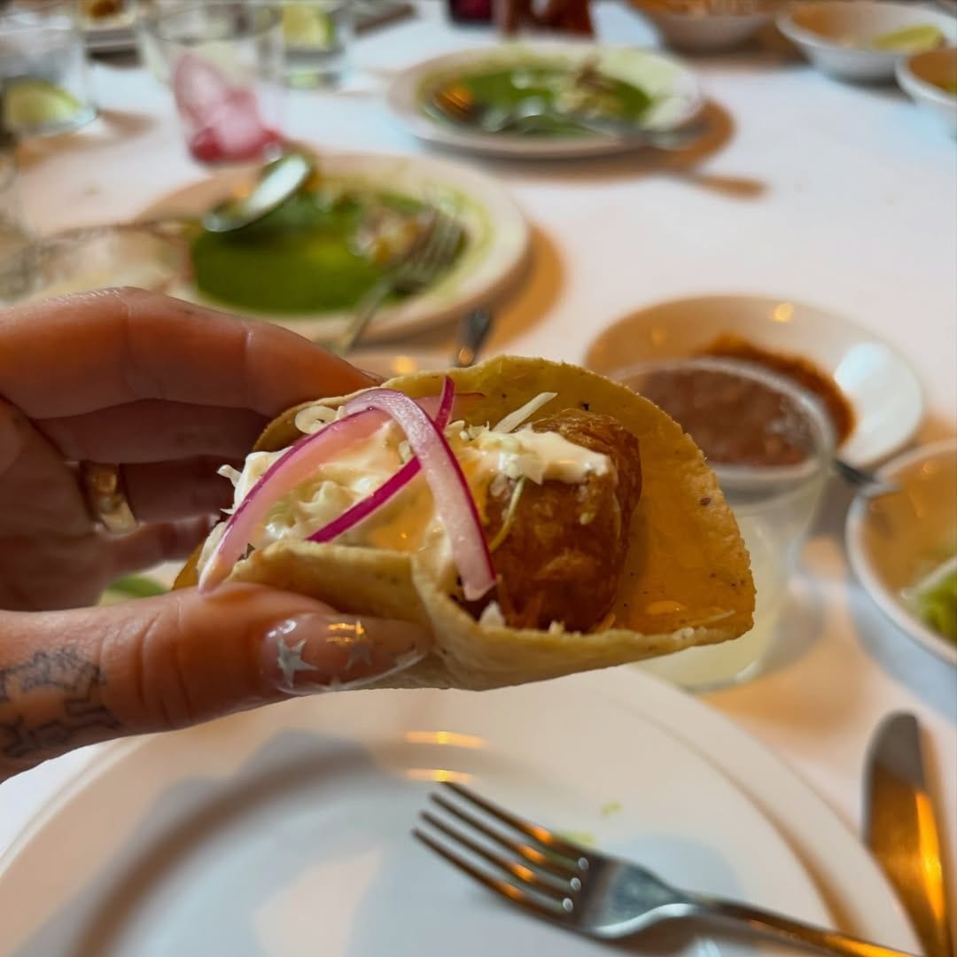 La cantante es amante de la comida mexicana así que ha aprovechado su visita para comer en sus lugares favoritos.