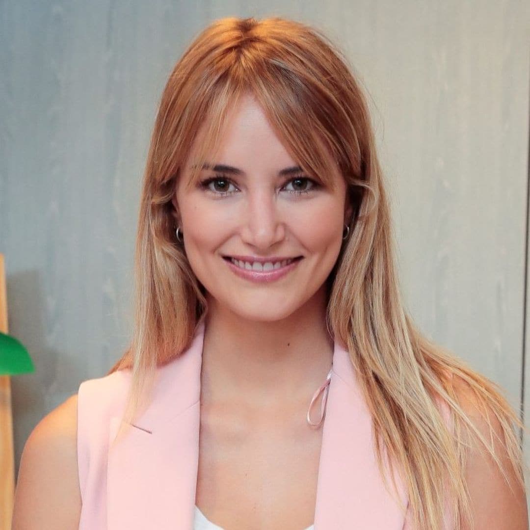 Alba Carrillo escribe un romántico mensaje ¿para Santi Burgoa?
